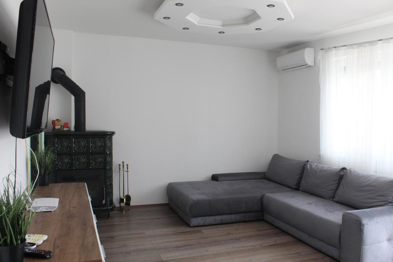 Sunny House Apartman Szeged Exterior foto